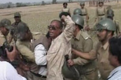 Court sets aside ban orders at Singur