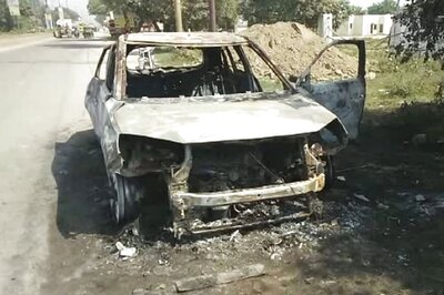 Man Charred to Death as Car Catches Fire on Yamuna Expressway