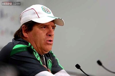 World Cup 2014: Mexican coach hails 'saviour' Javier Hernandez