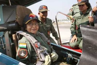 After flying in Sukhoi, President Patil to sail in INS Viraat