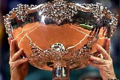 Davis Cup: Pak coach gives India an edge
