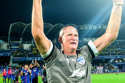 ISL 2022-23, Bengaluru FC Coach Simon Grayson Gives 'Full Credit' to his Players After Soaring Into Playoffs