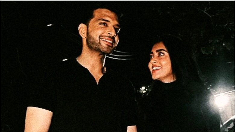 Eid 2022: Tejasswi Prakash Calls Karan Kundrra Her 'Chaand' As They Send Wishes To Their Fans