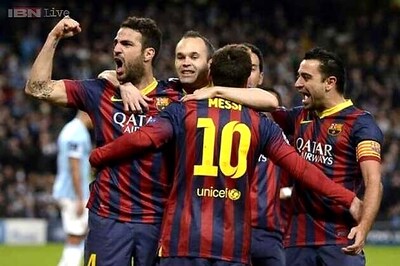 Barcelona make mockery of crisis talk as last eight beckons