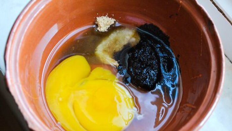 How to Make and Apply a Honey and Coffee Facial Mask
