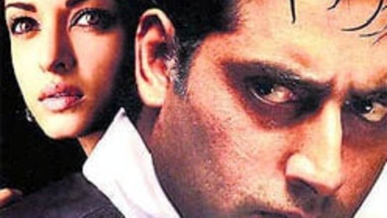 Guru producer dies in freak accident