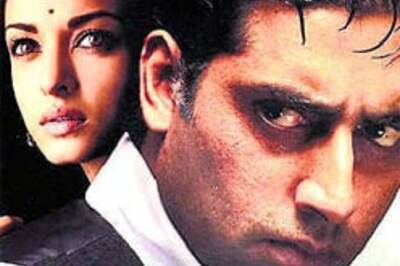 Guru producer dies in freak accident