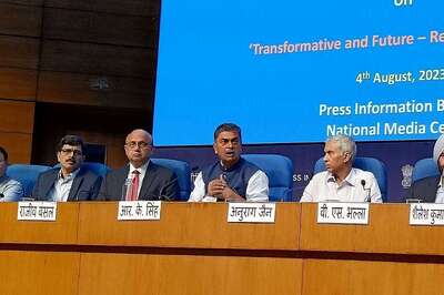 Rlys to Run 50 More Vande Bharats, Electrify 100% Broad Gauge Route by End of 2023-24: RK Singh