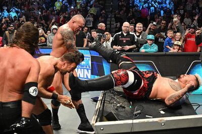 WWE SmackDown Results: Bloodline Defeated; Carmelo Hayes Sustains Serious Injury