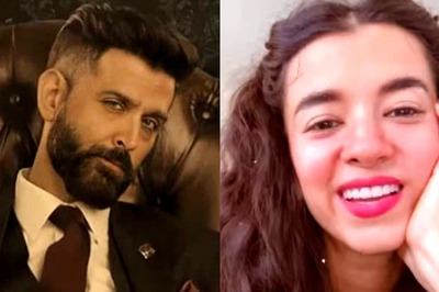 Hrithik Roshan Drops Flirty Comment on Rumoured GF Saba Azad's Video; Actress Has Sweetest Reply