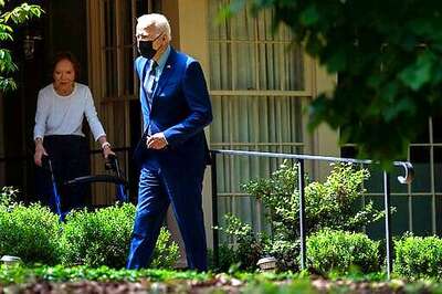 Smiling Jimmy Carter Seen In Photo From Biden Visit
