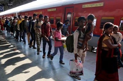 'I Know a Union Minister': Ticketless Passenger's Reply Shocks TT at UP's Mathura Junction