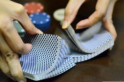 How to Play Iron Cross Poker