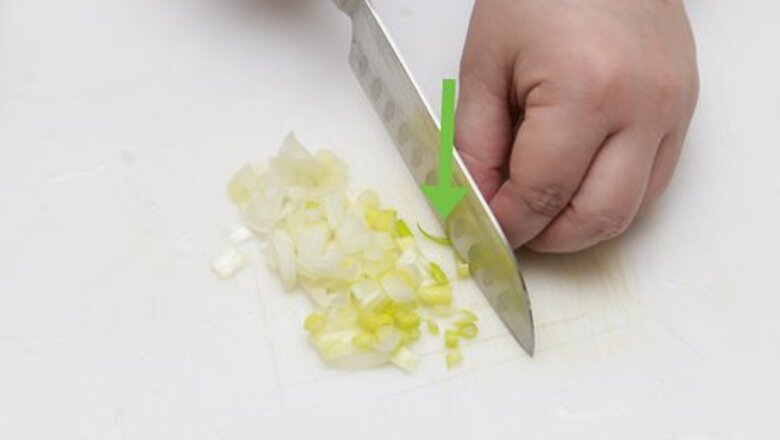 How to Make Cheesy Vegetable Dip