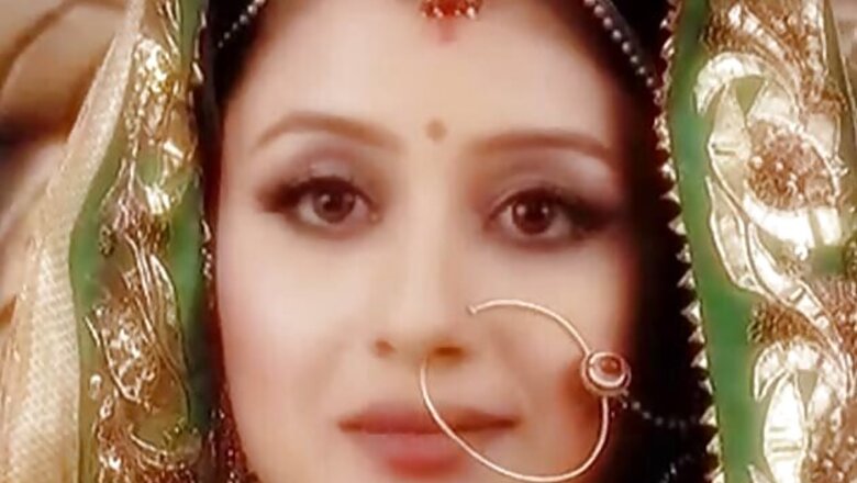 TV actress Paridhi Sharma urges fans to report instances of misbehaviour around Holi