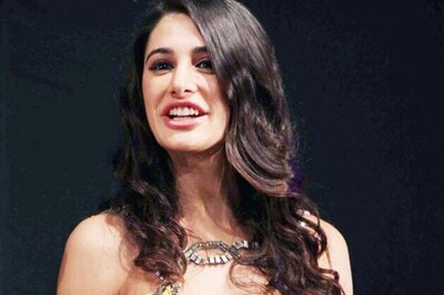 Unfortunately, I am still single: Nargis Fakhri