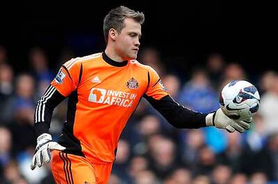 Sunderland keeper Mignolet off to Liverpool
