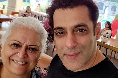 Salman Khan's Smiling Pic from Panvel Farmhouse After Snake Bite Incident Reassures Fans