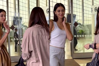 Mother-Daughter Duo Ananya Panday, Bhavana Panday Sport Comfy Casuals For Their Airport Look; Watch