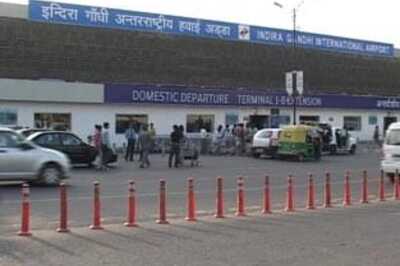 Systems crash blinds Delhi airport for 2 hrs