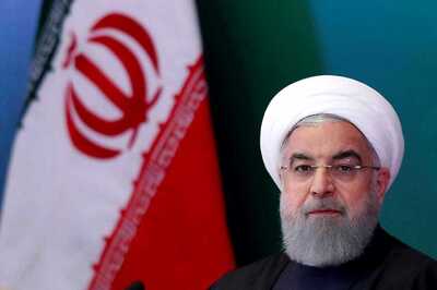 Rouhani's Woes Mount as Iran Economy Minister Impeached