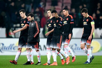 Manchester United slump again in Europa League, holders Sevilla win
