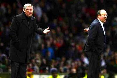 Alex Ferguson snubs Rafael Benitez as feud simmers on