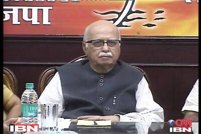 LK Advani accused of taking money from Yeddyurappa