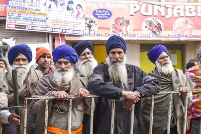 If Farm Laws Repealed, No Govt Will Have Courage to Bring Them Again in 10-15 Yrs: Niti Aayog Member