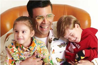 Karan Johar Gets Booed by Twins Yash and Roohi, This Time for His Singing
