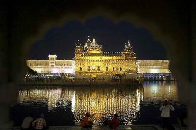 On Lohri and Guru Gobind Singh's Birth Anniversary, Devotees Throng Gurdwaras Across the Country