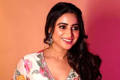 Bigg Boss 17’s Aishwarya Sharma Faints In The Middle Of Dance Performance, Fans Worried