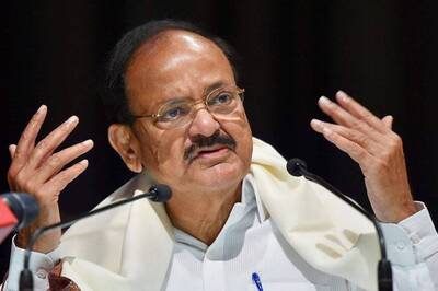 Eid al-Adha 2019: Vice-President Venkaiah Naidu Greets People on the Eve of Bakrid