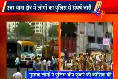 Mobs go on a rampage after two constables shot dead by criminals