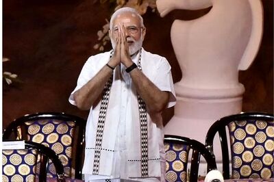 PM Modi Chairs Meeting of Board of Trustees of PM CARES Fund; Lauds People for Contributing Wholeheartedly