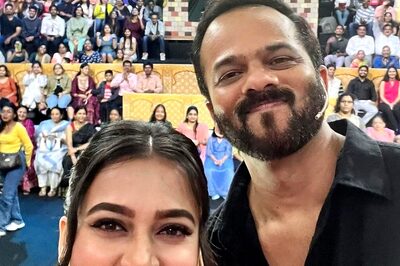 Tejasswi Prakash Drops a Happy Selfie With ‘Khiladi’ Rohit Shetty; Beau Karan Kundrra Reacts