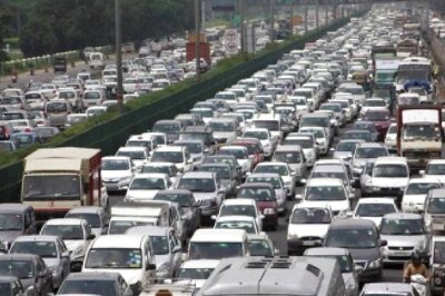 Ashram-DND Extension Flyover Construction Delayed Until Feb End, Traffic Snarls to Continue