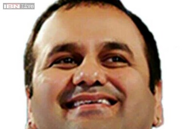 BJP MP Maheish Girri hits out at AAP, Congress; says they did nothing for Delhi