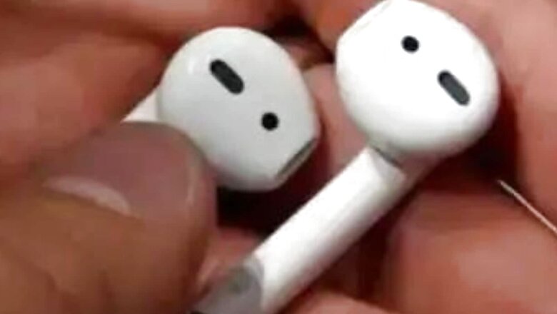 Apple Could Stick With Lightning Port For Charging AirPods Pro 2 This Year