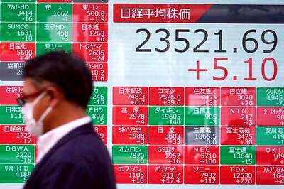 Asian Shares Mostly Fall On Uncertainty Over US Election