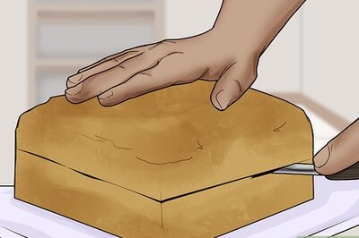 How to Cover a Square Cake with Fondant
