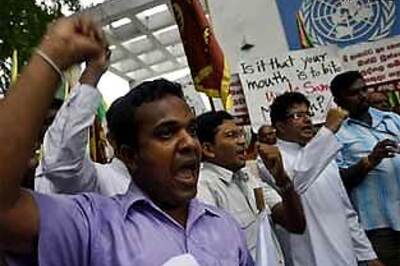 Angry protestors storm into UN office in Colombo
