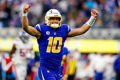 Mahomes, Herbert On Primetime Stage As Chiefs Visit Chargers