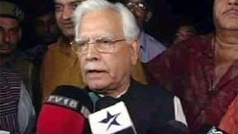 'Tamed' Natwar wants peace with PM