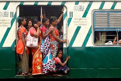 Widespread job restrictions exist on Indian women: World Bank report