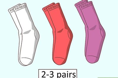 How to Wear 80s Style Layered Socks
