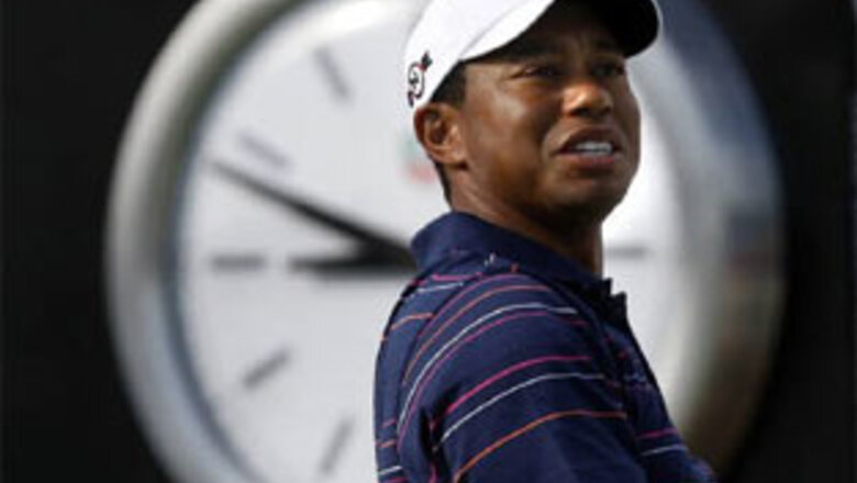 Woods wins UK court ban against nude, sex photos