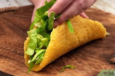 How to Eat a Taco