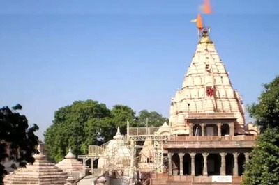 Visit Mahakaleshwar and Omkareshwar Jyotirlingas Via This Indian Railways Tour package