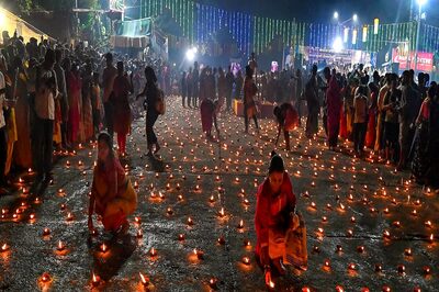 Golden Temple Glitters for Guru Nanak Jayanti, Lakhs Visit Haridwar Ghats for Kartik Purnima as India Celebrates Auspicious Day | In Pics